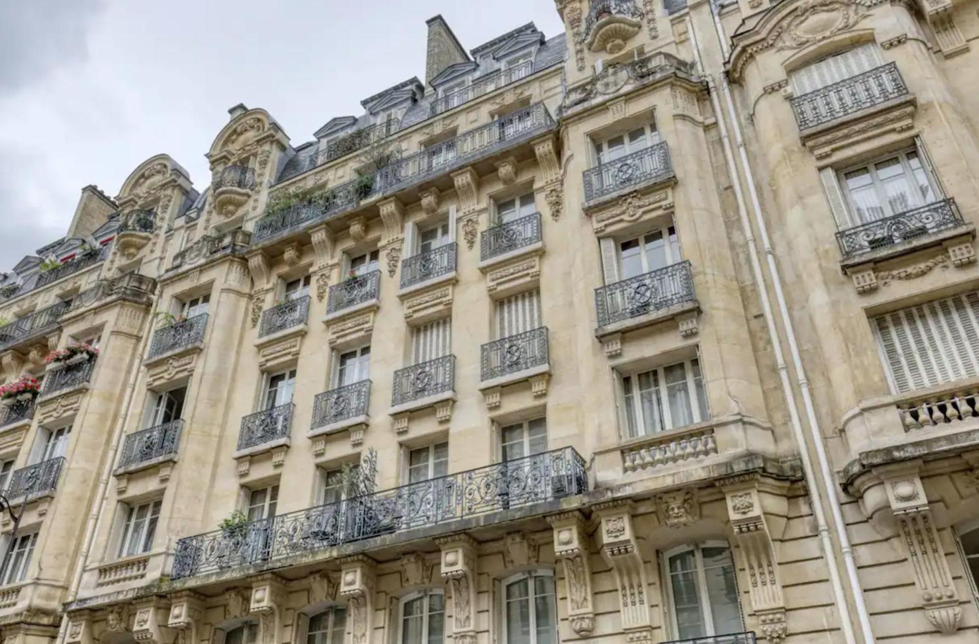 Typical Chic Parisian Flat-Near Les Champs-Elysees Apartment Exterior photo